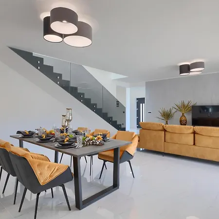 Tonchi 3 Bedroom Private Pool Bbq & Garden Vila