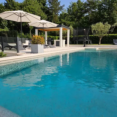 Tonchi 3 Bedroom Private Pool Bbq & Garden Barban
