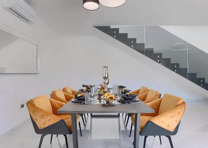 Tonchi 3 Bedroom Private Pool Bbq&garden Villa