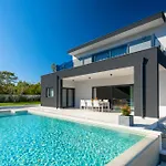 Villa Tonchi 3 Bedroom Private Pool Bbq & Garden