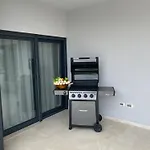 Tonchi 3 Bedroom Private Pool Bbq & Garden Villa *