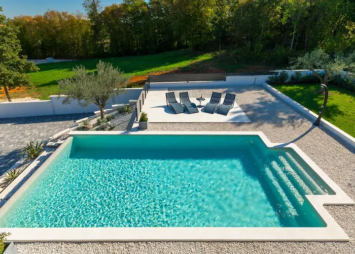 Tonchi 3 Bedroom Private Pool Bbq&garden *