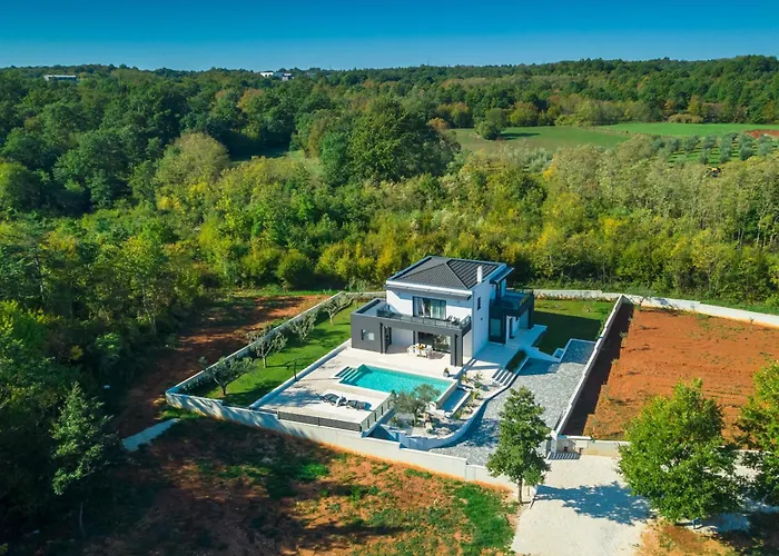 Tonchi 3 Bedroom Private Pool Bbq&garden Barban