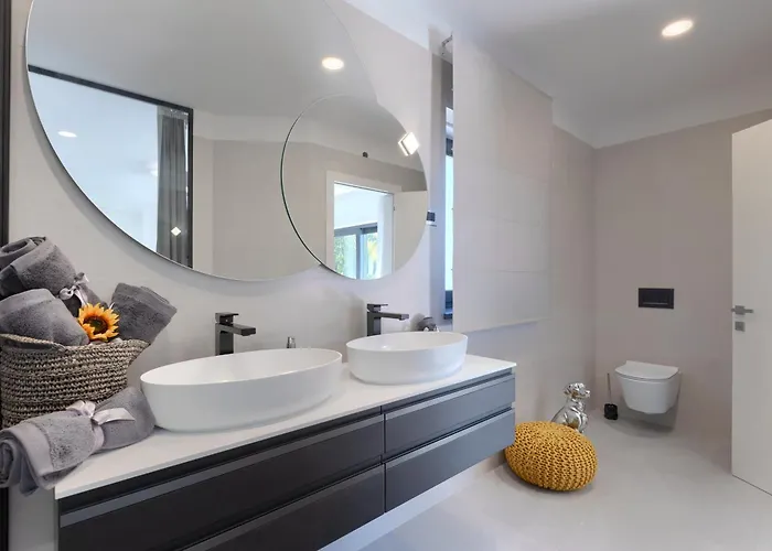 Tonchi 3 Bedroom Private Pool Bbq&garden Villa *